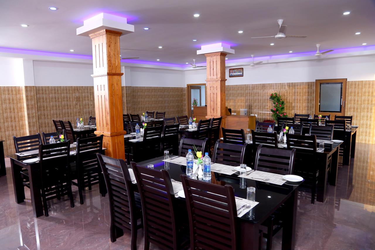 Spice Inn Hotel Thekkady Restaurant